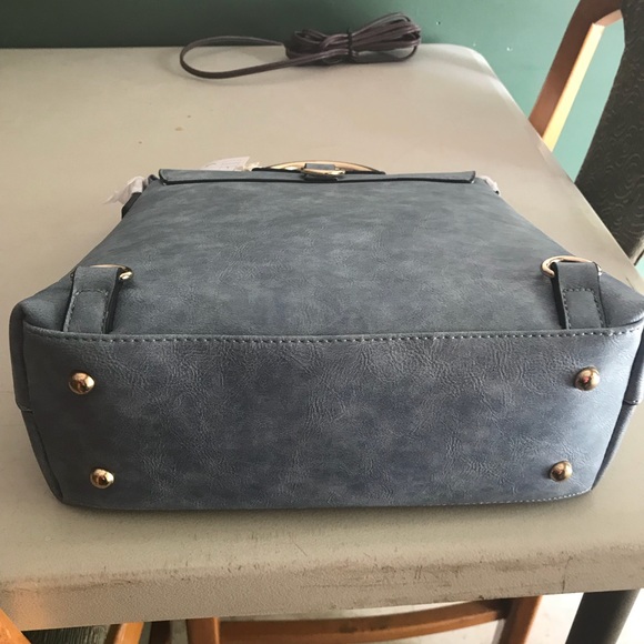 Fashionable Handbag/Backpack - Picture 3 of 4